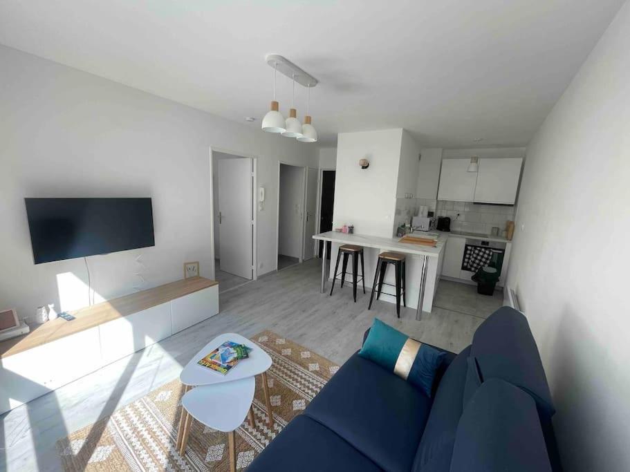 T2 Neuf En Plein Coeur De Rennes Au Bord De La Vilaine Esterno foto