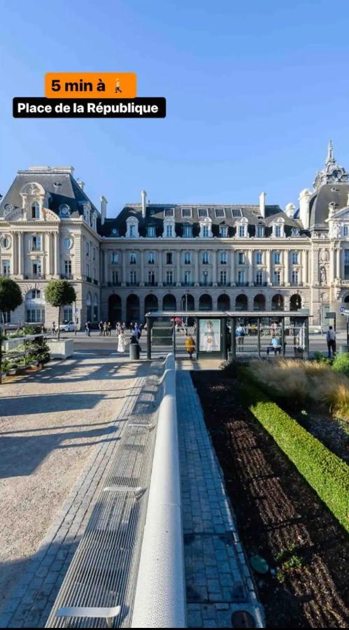 T2 Neuf En Plein Coeur De Rennes Au Bord De La Vilaine Esterno foto